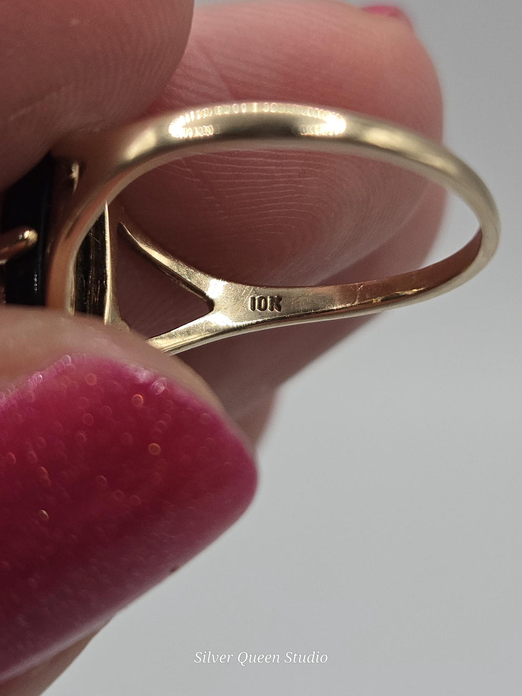 10K Solid Gold Black Hills Gold Ring, Tricolor Leaf Accent, Size 6.5